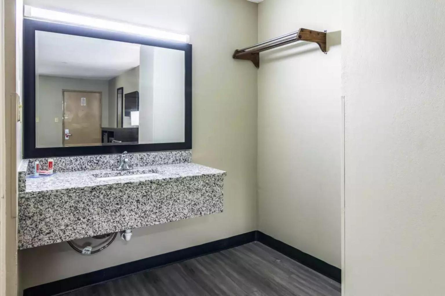 Americas Best Value Inn Opelika Eksteriør billede