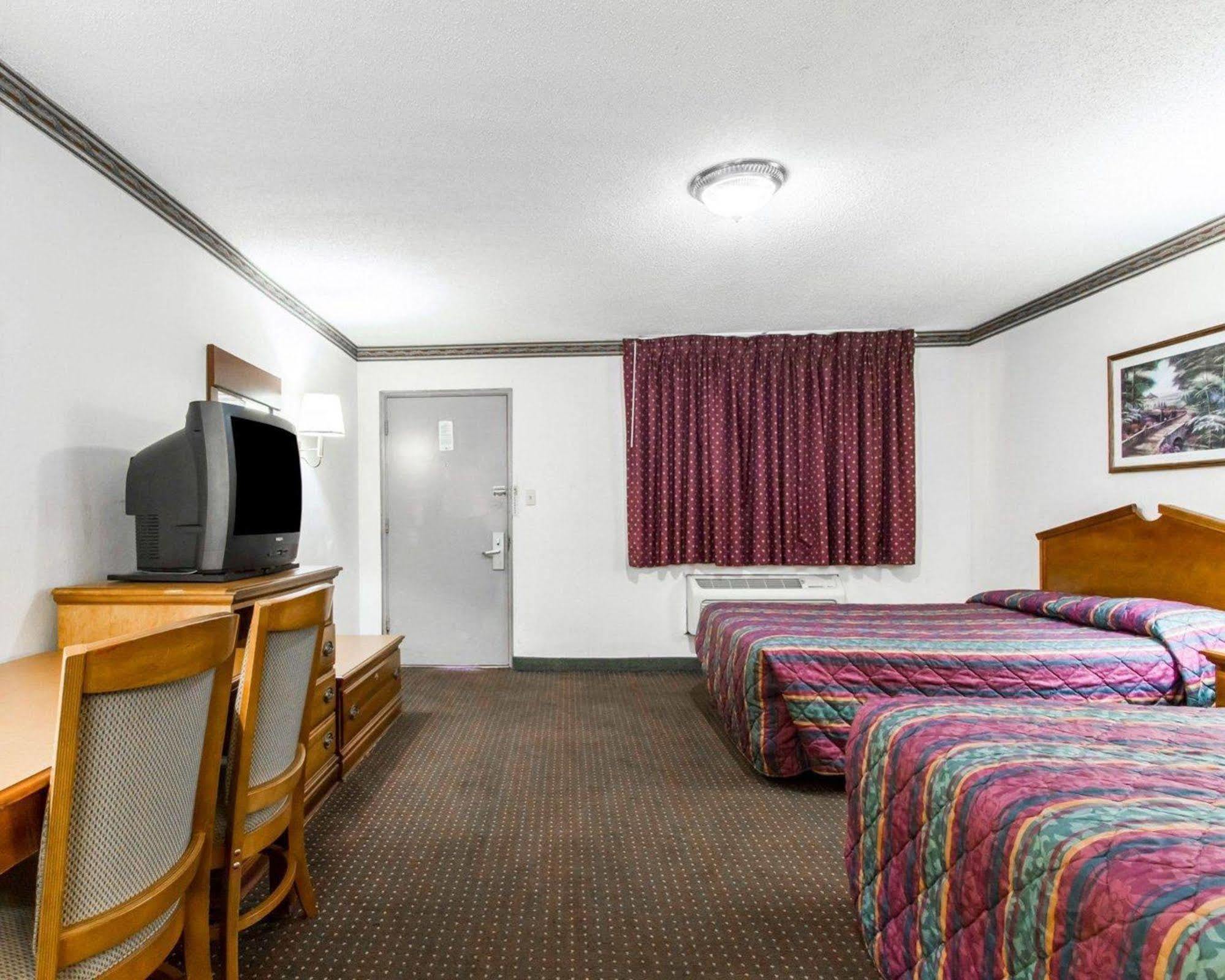 Americas Best Value Inn Opelika Eksteriør billede